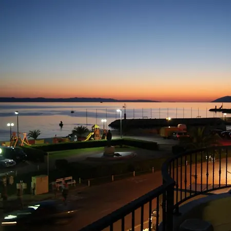 By The Sea Podgora, Makarska - 11335 Apartment